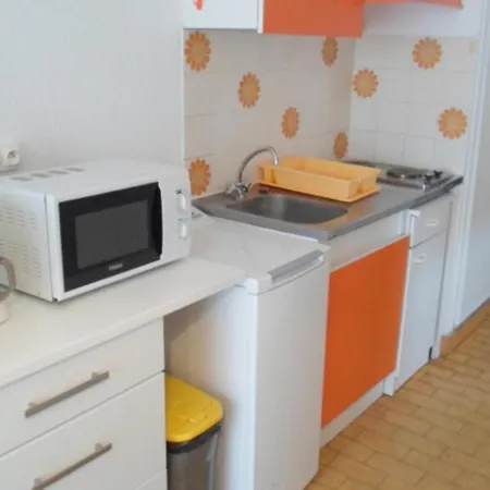 Balaruc-les-bains, 1 Piece, 3 Personnes - Fr-1-503-22 *